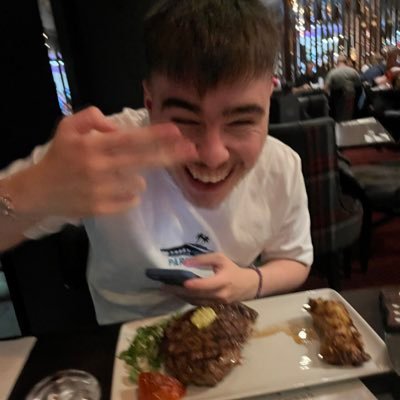 AyzzOnTheBeat's profile picture. 