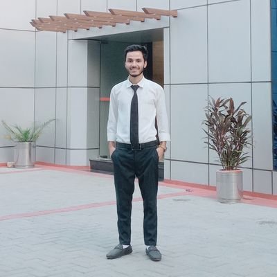 KarimKashan's profile picture. Management student