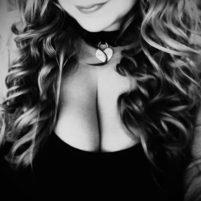 🔞 Mature content & scatterbrain thoughts 🔞 🦋 Recently diagnosed with Leukemia 🦋 Avi is me. She/Her. 31 years young. Now have a partner in my fight. 💜🌻💙