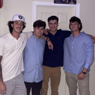 kurtziejr's profile picture. tvhs '20      bloom '24