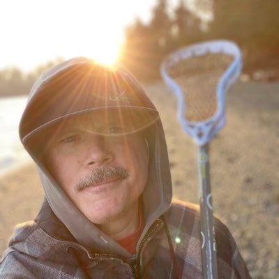 Old 🇨🇦☘️🧱 Lax 🥍 Guy living it up as a husband, dad, coach and Jedi. Time to give back to the youth and the game.