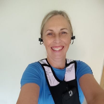 Carefree runner, proud parent and about time I got out exploring the world again!
