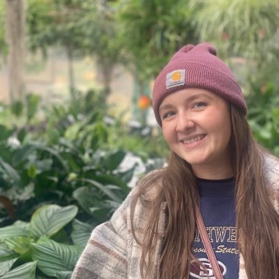 lindsmmarsh's profile picture. Rainforest Cafe stan