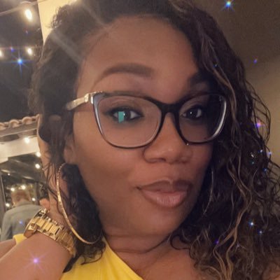 oohitsla's profile picture. Ya Favorite ‼️ 💙💛🤍💚♥️ Sis✨