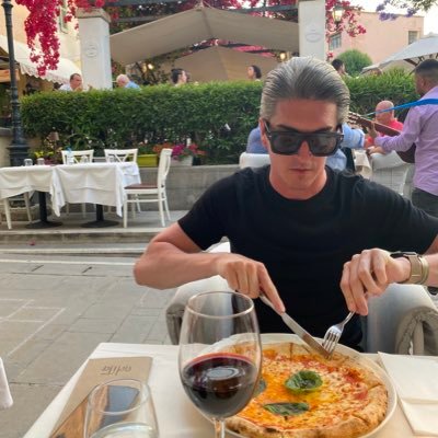 tomoevans_'s profile picture. 