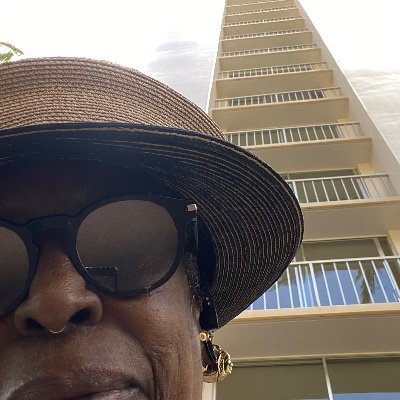 taalibat_rahil's profile picture. We were raised to be extraordinary! I realize this more & more each since both of our parents have transitioned. I'm more sensitive,creative, vain & intuitive.