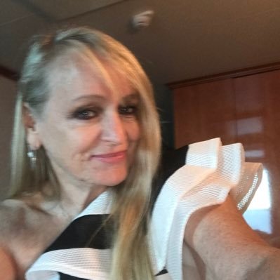 Interior designer. Air Force Brat lived all over the country -Super MAGA!! 🇺🇸🇺🇸🇺🇸No Covid Shots-Give Blood!!🩸vacay house, Bahamas 😎No DMs Love Cybertruk