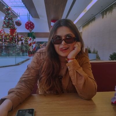 ♎ Libriana,
🦋 Ela voa com as suas próprias asas.