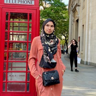 farahnabilah_ar's profile picture. Striking balance in a world of duality ♠️ Libertarian Paternalistic