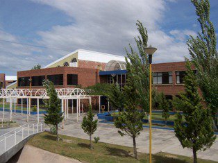 Biblioteca Central Francisco P. Moreno. Universidad Nacional del Comahue