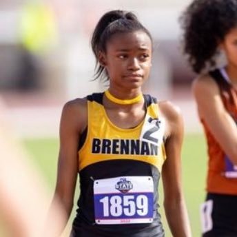 Class of ‘25 // Brennan HS 🐻 // 98.50% GPA // IG: @CailaRuns // 400m (55.50) // 800m (2:09.82) // 1600m (4:54.90) // 5k (18:52.30)