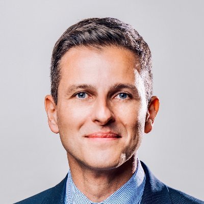 vtoesca Profile Picture