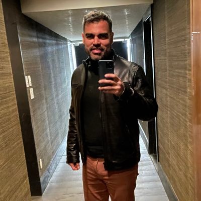 lvalencia_9's profile picture. 📍🇪🇨 ATL, MIA Father of 2 boys. ATL United 🔴⚫️ Fútbolero ⚽️ Entrepreneur - I connect great business people with great food