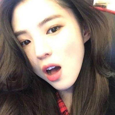 happyyforme's profile picture. 04 재수할거임 화작 확통 생윤 사문 예정 ㅋㅋ