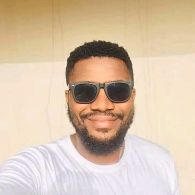 ushie_augustine's profile picture. In this life,.you come and go🌚