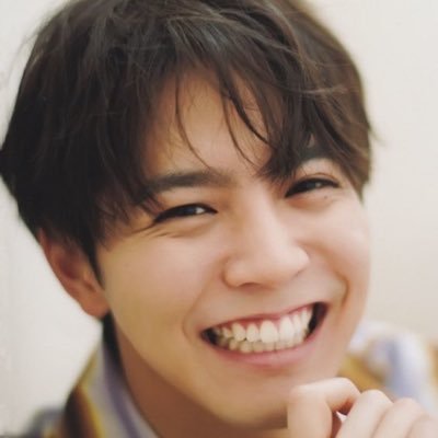 嵐 大野智、西野七瀬、白石麻衣、斎藤飛鳥、GENERATIONS 片寄涼太、佐野玲於、TWICE、SixTONES 松村北斗、SnowMan 目黒蓮、向井康二 、timelesz 橋本将生　寺西拓人　チェキ📷・カメラ📸、Mr.Children、RADWIMPS、back number、official髭男dism