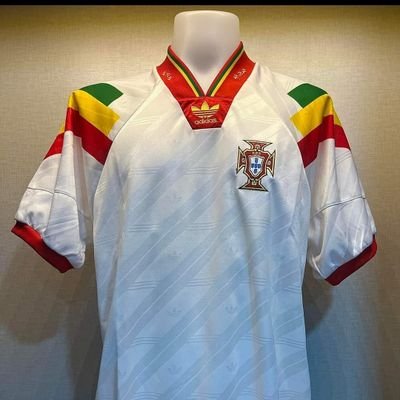 Need a football jersey legit checked for authenticity for free? Just post on my timeline and I shall get back to you asap.
80s and 90s specialists @shirtchecker