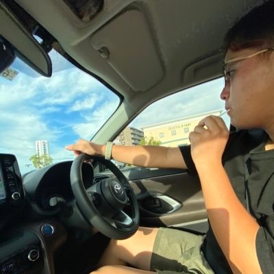 ながさき→ふくおか→とちぎ→ながさき ポケカ/野球/プライベート 垢分けるほど器用じゃないので全て兼用です。