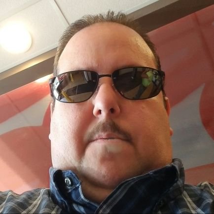 TheDukeAce's profile picture. introvert