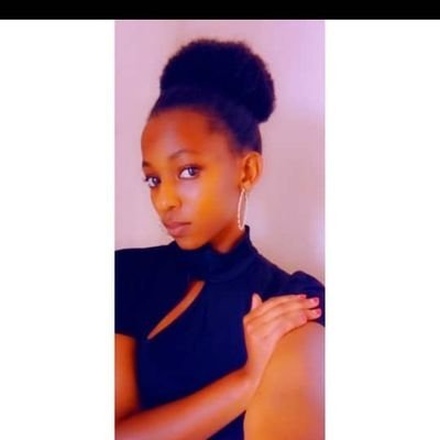 💯 mukiga  girl , Made in Kanungu . Manchester United 🥰🥰 civil engineer in the making .... Music is therapy ...