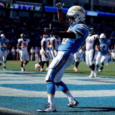 @Chargers
 Running Back ⚡️ Biz/Media Inquiries: cweiss@dynamicsportsgrp.com | https://t.co/n7jxYr66bN