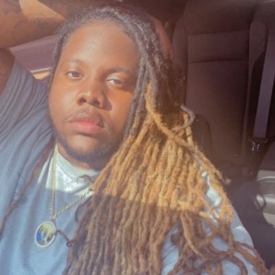 Well Connected , Well Respected 💫