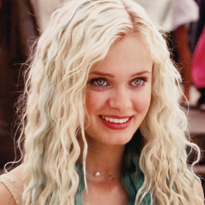 PLASTlCSQUEEN's profile picture. ⠀ ⠀ ⠀ ⠀ ⠀⠀ ⠀⠀ a⠀little⠀bit⠀dramatic⠀.⠀