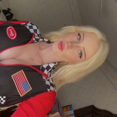 NeanElizabeth's profile picture. 