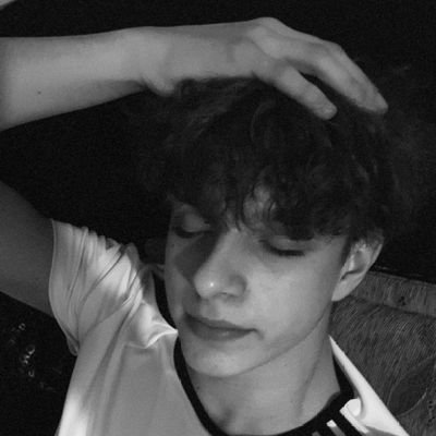 Jakub71948445's profile picture. --_--