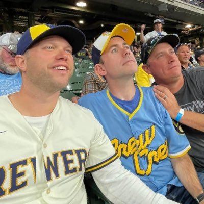 Comedian/Writer. Formerly Brent Suter’s Actual Raptor. Host of “Another Brewers Podcast” Contributor for @ReviewngTheBrew @brewer_fanatic and @ZoneCoverageMN .