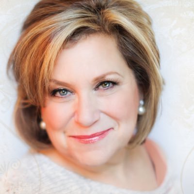 Page of Sandi Patty: Wife of 1, Mother of 8, and Singer for the ONE