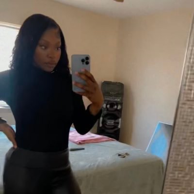 Badd_AssEnt's profile picture. Pardon My Pretty 🥰 add my snap Tylia17 & IG Brownskinn_baddie18