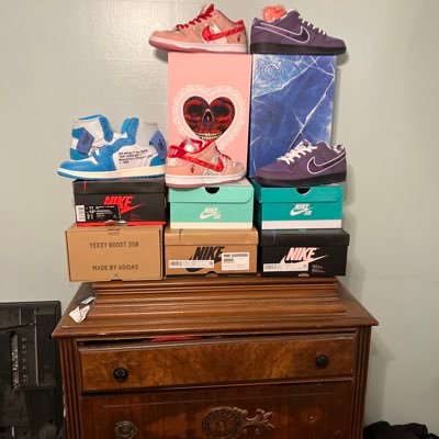 sneakerguru94's profile picture. In it for the shoes andthe hype, that’s all