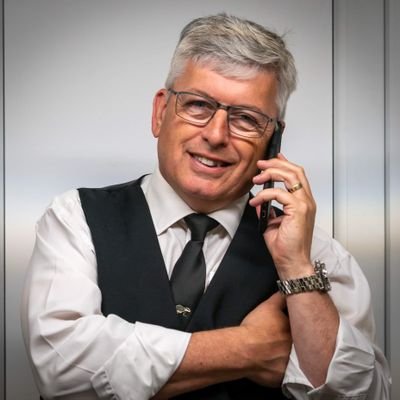 UK Funeral worker. Berkshire.
Keen amatuer photographer.
Sony Alpha user.