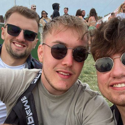 Shoebot7's profile picture. .botnet.
@SlickReship - Owner
@J_LOperations - Owner