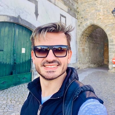 ClaitonSwift's profile picture. 