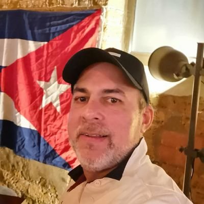 Cubano luchando por ver una Cuba prospera y libre de Comunismo..Patria, Vida y Libertad.