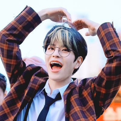 Stray kids everywhere all around the world Choeaedol: stay_sotong FanPlus: staysotong