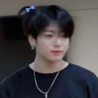 MasFacada's profile picture. jungkook midemde cunku yedim — au writer, slow at dms