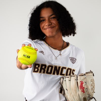 @WMUSoftball signee 💛🤎🐎| 2024 | 18U Texas Glory | UTL/ 3rd/ 1st | Allen High School Varsity #19 #swag