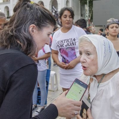 Escribo en @izquierdadiario. Hermana de desaparecidos. Integrante del @Ceprodh. Necesito tres vidas para leer todo lo que quiero.