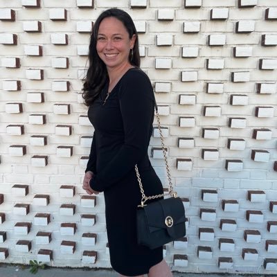 NFTboygirlmom's profile picture. Mom of 2, dental hygienist, eager and ready for the Nft adventure 👩‍👧‍👦🦷👀