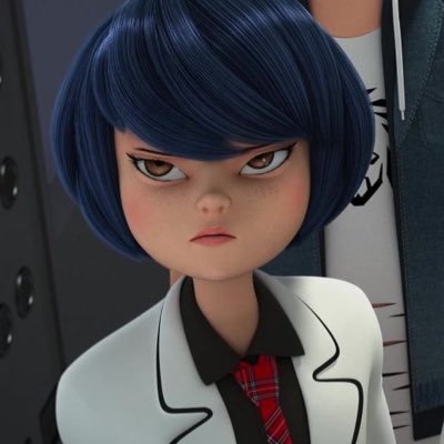 eu, kagami e marinette tomando suco de laranja