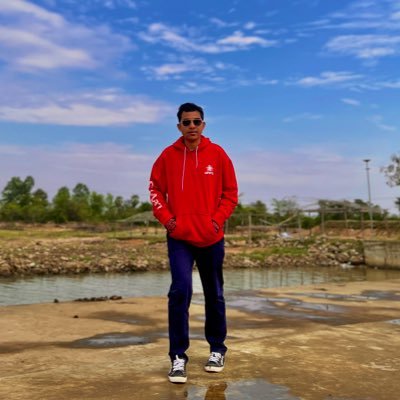 dchamroeurn's profile picture. Be enjoyed with what you have 🥰