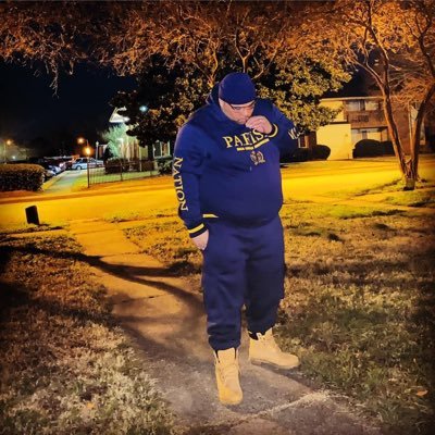 IM STICKZ FROM NY. I LIVE IN VA. BEACH #QUIETBREAD #GATESET SOLIDER. FOR BOOKING HIT ME @DAMU.LUGO@GMAIL.COM STICKZ_DA_BULLY@INSTAGRAM.COM
