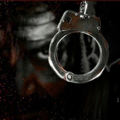 Bholaa_Film's profile picture. Official Handle of film #BHOLAA Starring @AjayDevgn, #Tabu Directed by #AjayDevgn Produced by ADFFilms
!