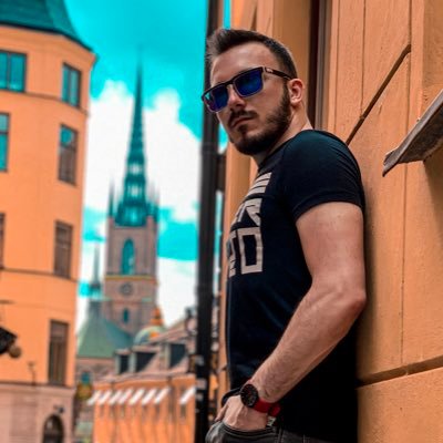 @Twitch Streamer/Influencer - Shoutcaster - Influencer Marketing Director @Multiplayer_tv