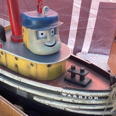 New acc.
I draw, am Roblox dev. Likes TTTE, TUGS, The Beatles, TADC
(I'm also very multi-fandom lol, so apologies if you see some tweets abt other franchises)