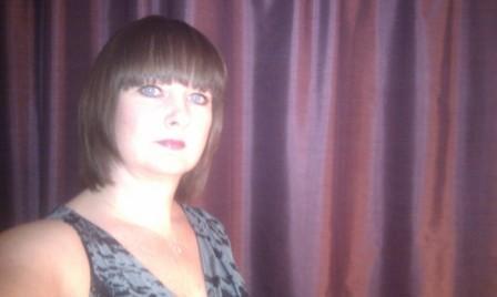 jenreadings's profile picture. Just me...