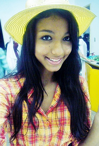 DeboraRamalho__ Profile Picture